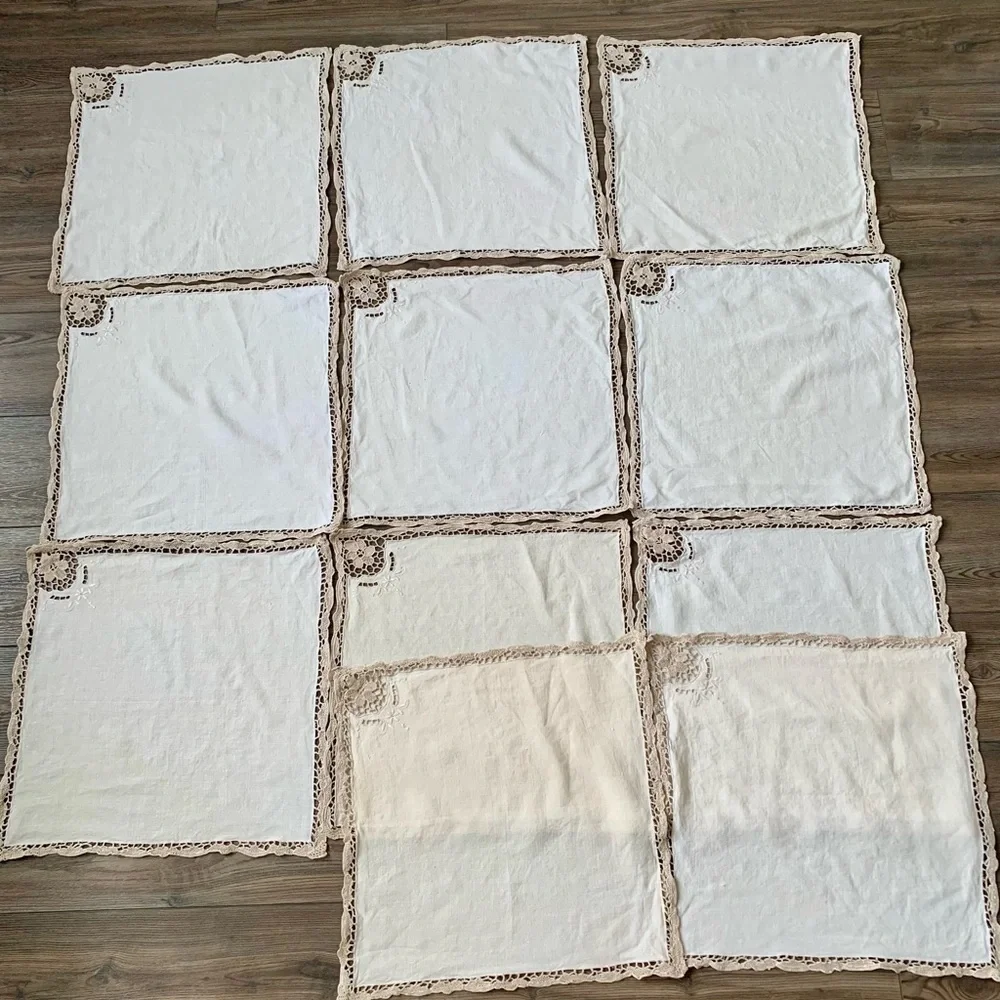 Vintage table cloths 18/18”